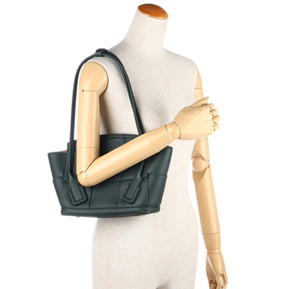 BOTTEGA VENETA Intrecciato Small Arco Tote Bag Leather Dark Green - Picture 8 of 8